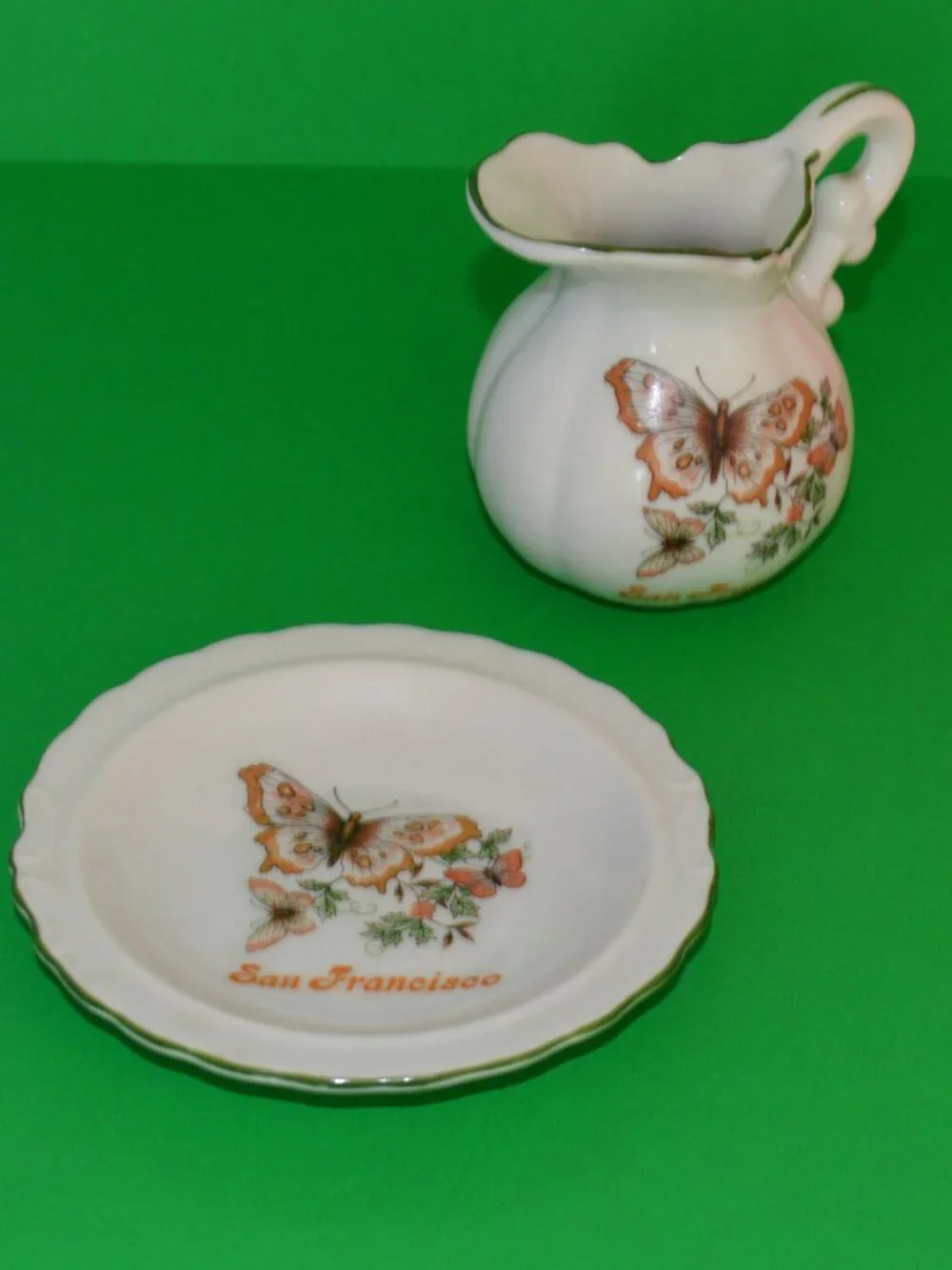 Brand Unknown souvenir item